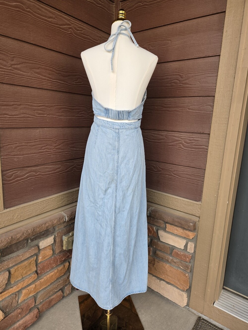 Universal Thread Light Wash Denim Halter Maxi Dress Women's Size 12 - Picture 4 of 16